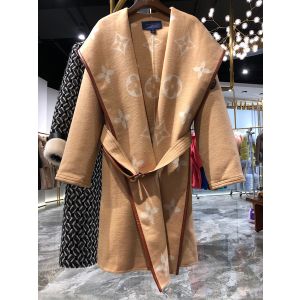 Louis Vuitton Belted Short Wrap Pea Coat (BELTED SHORT WRAP PEA COAT,  1A91SP 1A91SQ 1A945K, 1A945J 1A91SL 1A91SM 1A91SN 1A91SO, 1A91SG) in 2023