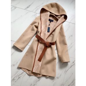 Louis Vuitton LV Hooded wrap coat new Black Wool ref.242961 - Joli