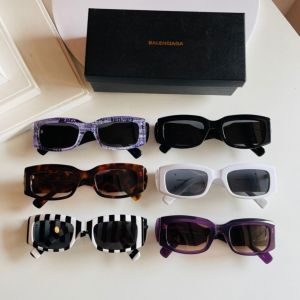Item Louis Vuitton LV Link Square Sunglasses Z1478E] - https