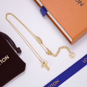 Shop Louis Vuitton Lv edge necklace cadenas (MP2993) by sunnyfunny
