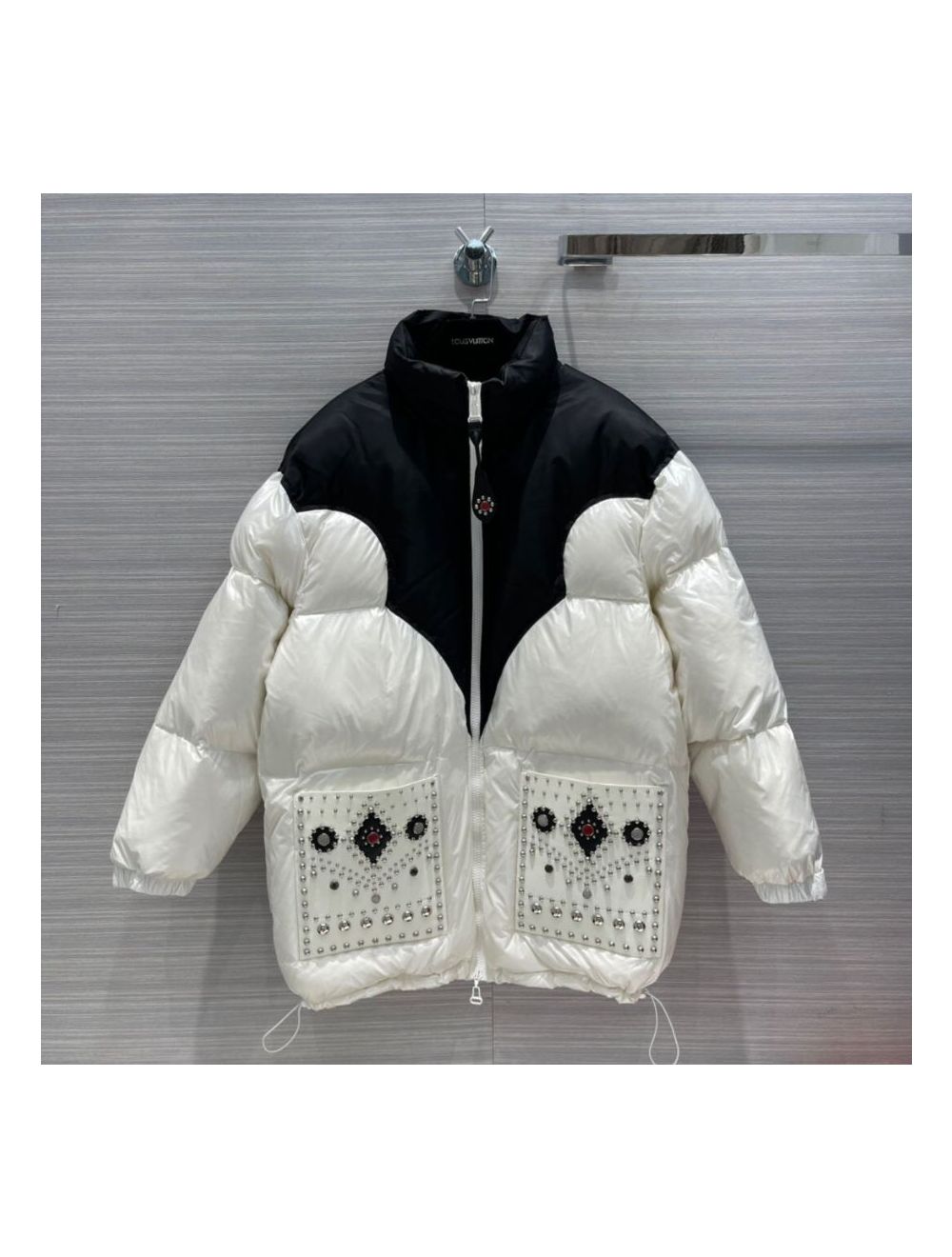 Shop Louis Vuitton Piumino oversize (1ABZFJ) by sweetピヨ