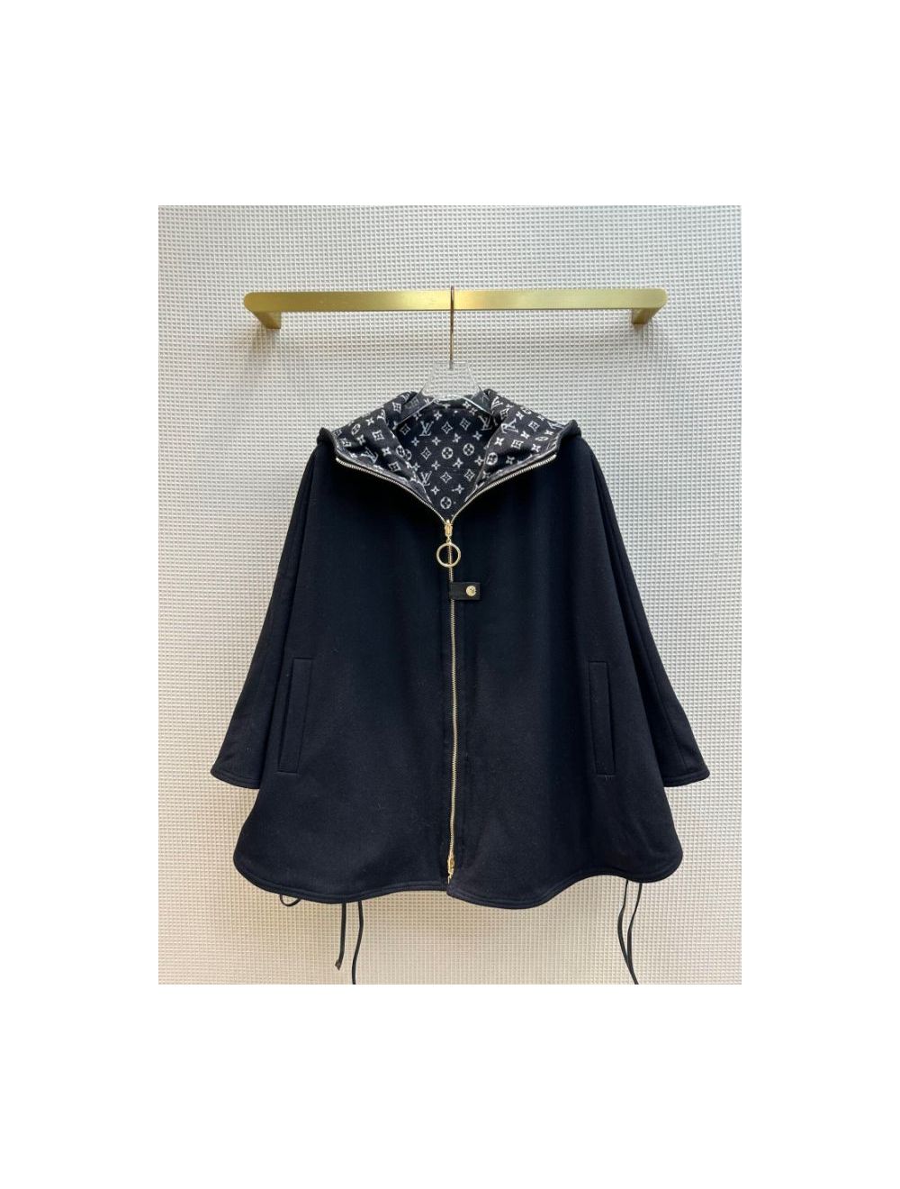 🧥 Louis Vuitton 🧥 Hooded cape coat / kapüşonlu pelerin Standard