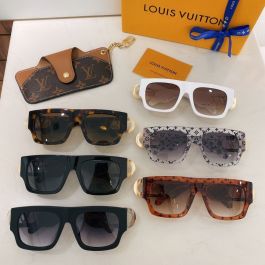 Item Louis Vuitton LV Link Square Sunglasses Z1478E] - https